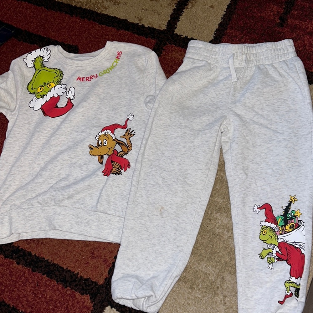 Grinchmas sweatsuit - size xs